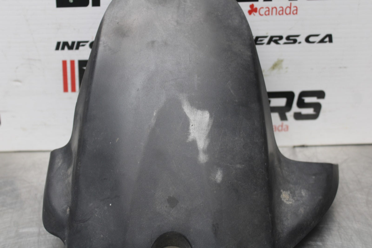 06-07 SUZUKI GSXR 600 REAR BACK WHEEL TIRE HUGGER FENDER BB845