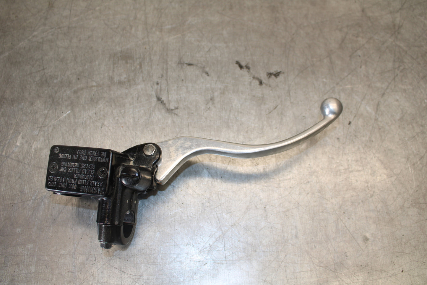 13-15 HONDA CBR500R FRONT BRAKE MASTER CYLINDER w/ LEVER 45510-MGZ-305 BB704