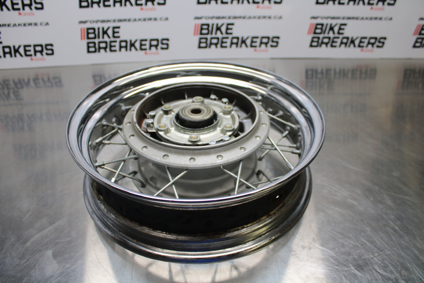 04 SUZUKI INTRUDER 800 REAR WHEEL BACK RIM BB758