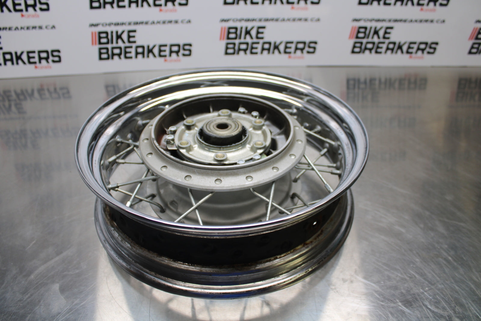 04 SUZUKI INTRUDER 800 REAR WHEEL BACK RIM BB758