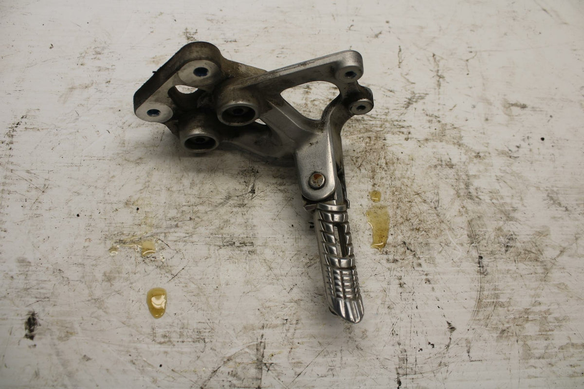 06-07 SUZUKI GSXR600 LEFT REARSET REAR SET DRIVER FOOT PEG REST STOP BB275
