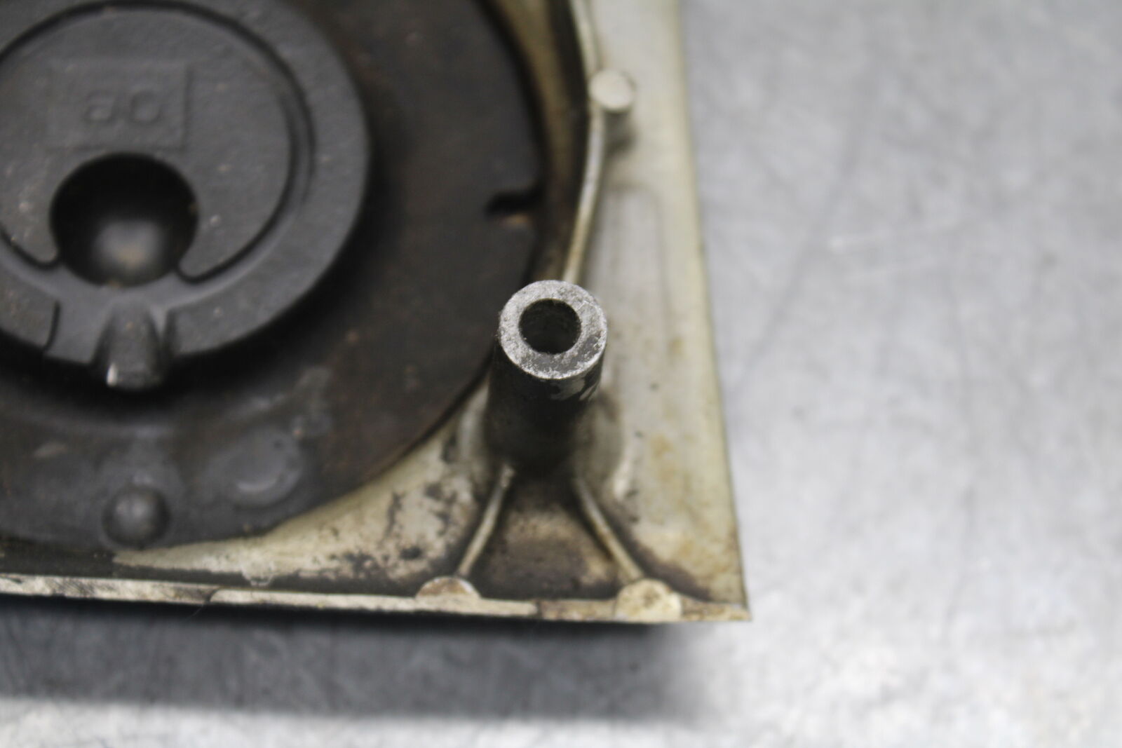 85-86 SUZUKI MADURA 1200 ENGINE SPROCKET COVER  BB691