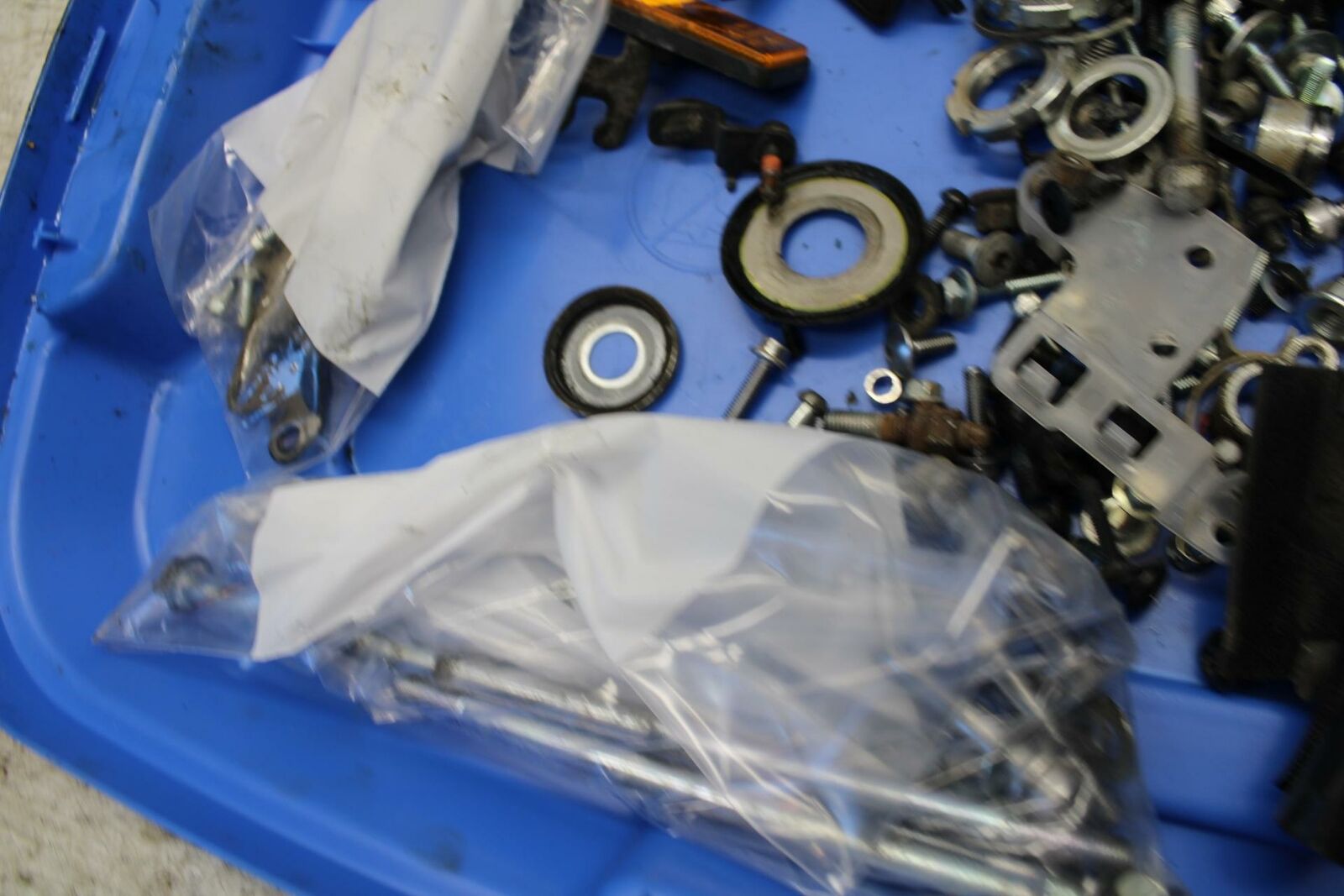 17-19 YAMAHA FZ09 ENGINE MOUNTING BOLTS  MOTOR SCREWS BB310