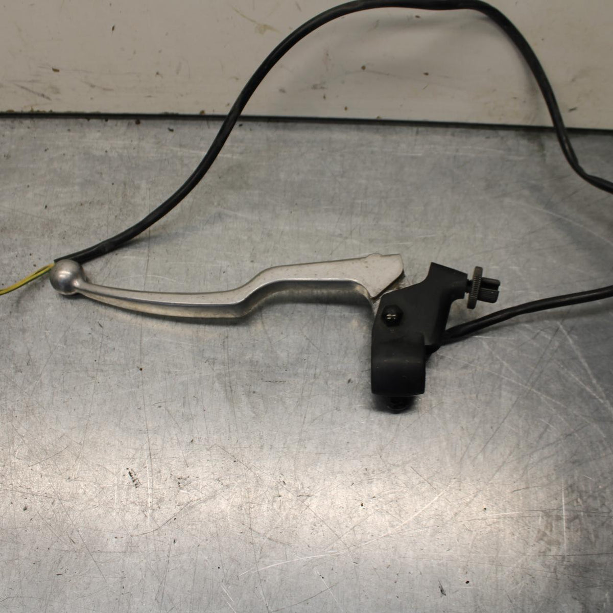 1995 Suzuki RF600R CLUTCH PERCH MOUNT WITH LEVER  BB615