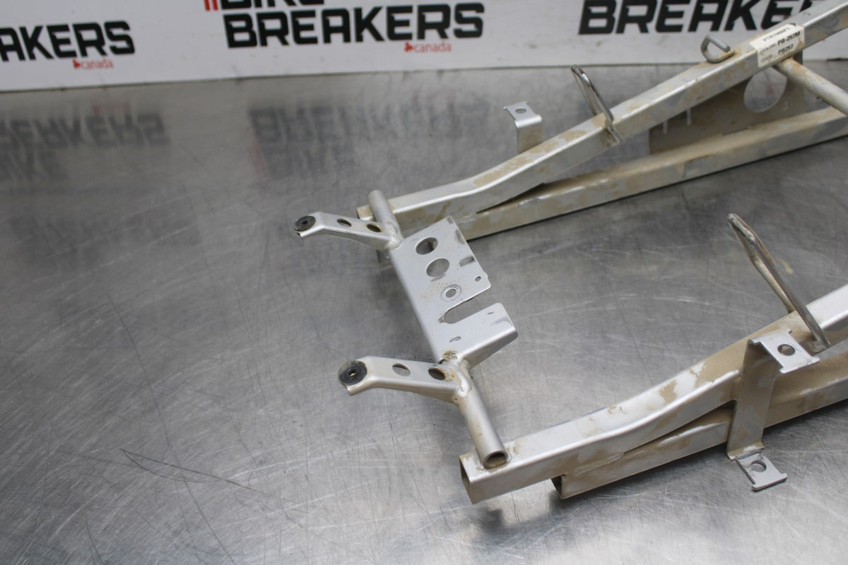 98-05 HONDA SUPER HAWK 1000 VTR1000F REAR SUBFRAME BACK SUB FRAME BB821