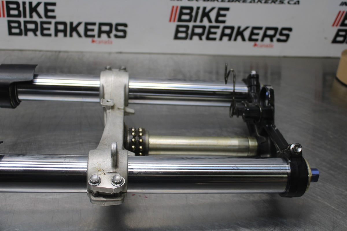 02 SUZUKI GSXR600 COMPLETE FRONT END FORKS SUSPENSION TRIPLE TREES  BB00