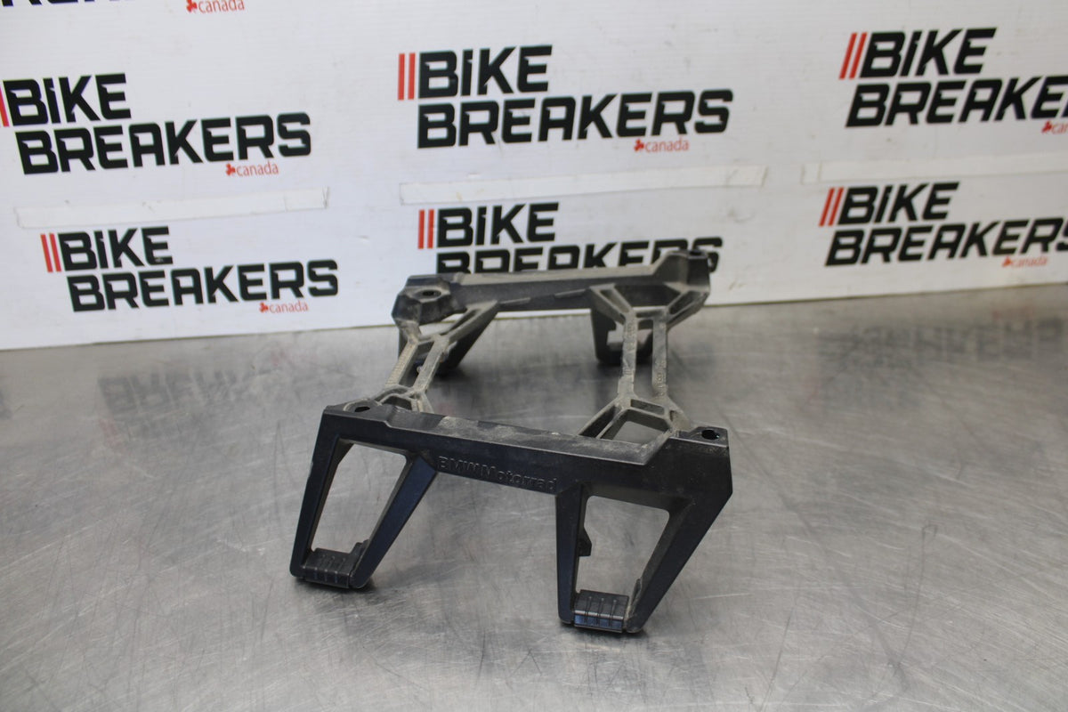 20-23 BMW F900R REAR RACK MOUNT BRACKET LUGGAGE RACK BB923