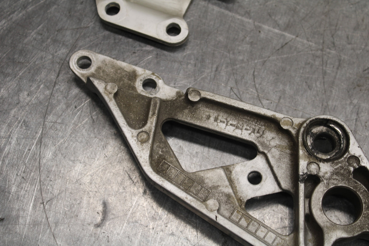 93 SUZUKI GSXR750W LEFT RIGHT REARSET REAR SET DRIVER PEG BRACKETS MOUNTS  BB112