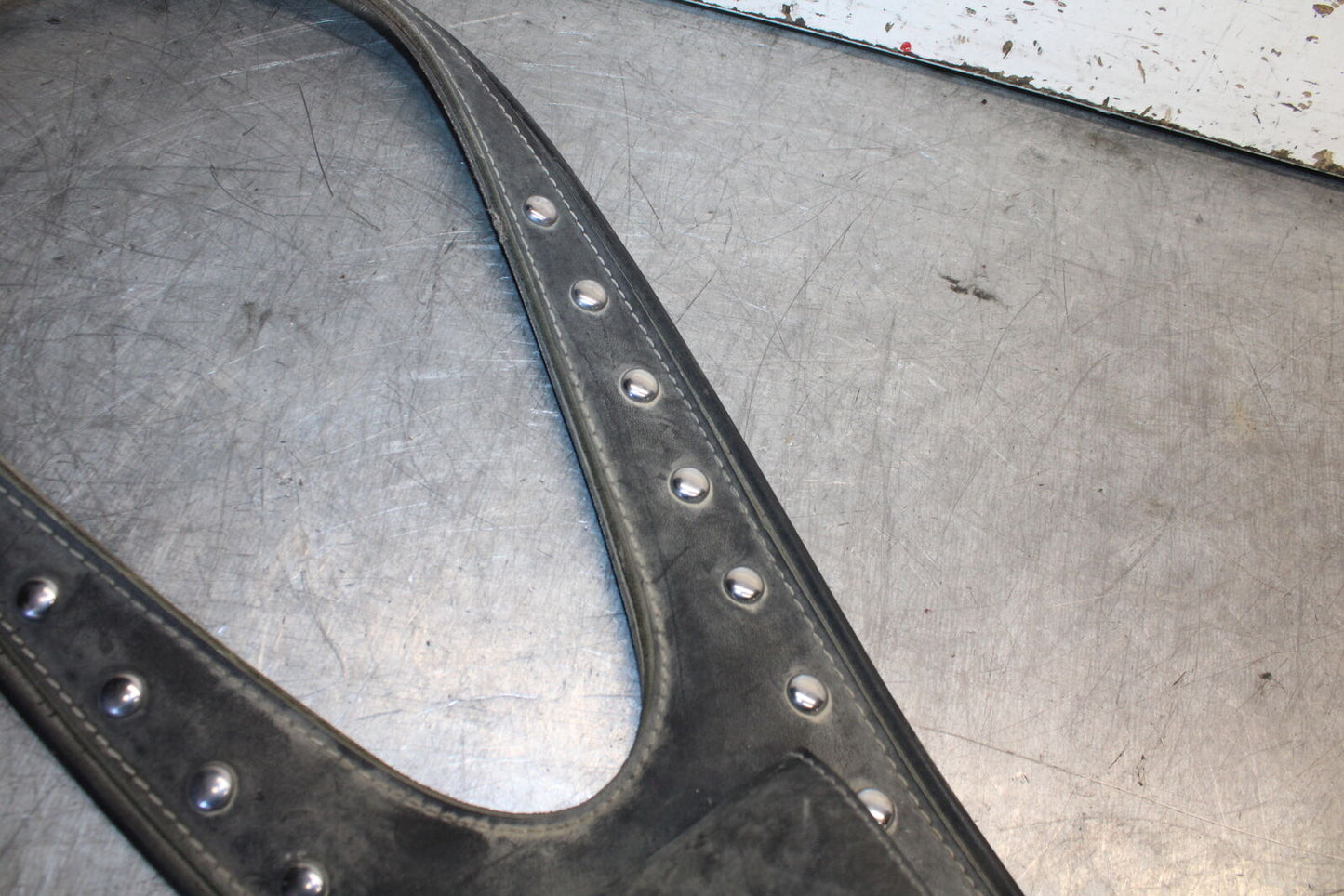 02-04 HONDA VTX1800S GAS TANK FUEL CELL BELT BB712