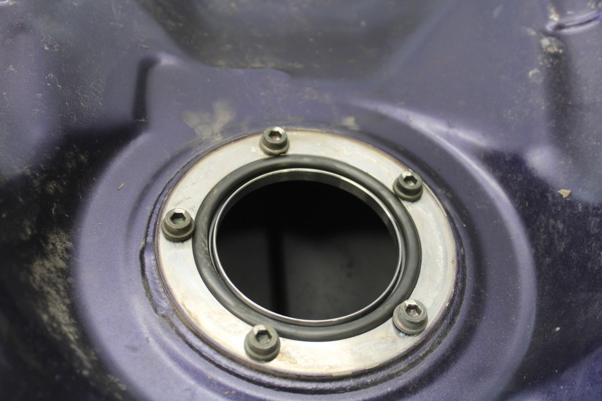 07 SUZUKI BOULEVARD M50 GAS TANK FUEL PETROL RESERVOIR BB897