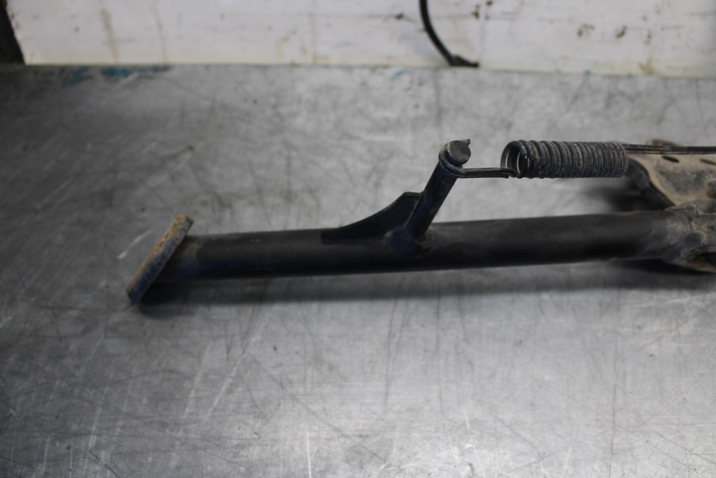 18 KAWASAKI Z 400 KICKSTAND SIDE KICK STAND BB469