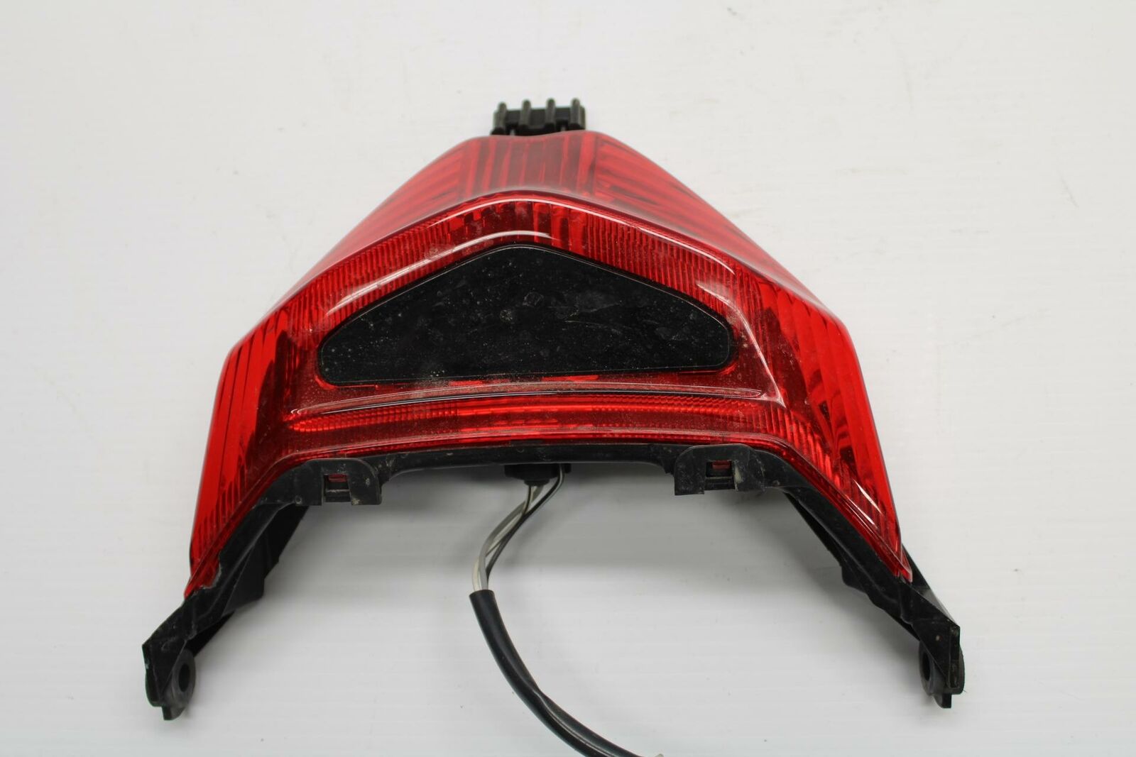13-16 SUZUKI BANDIT 1250S ABS REAR TAIL TAILLIGHT BACK BRAKE LIGHT BB238