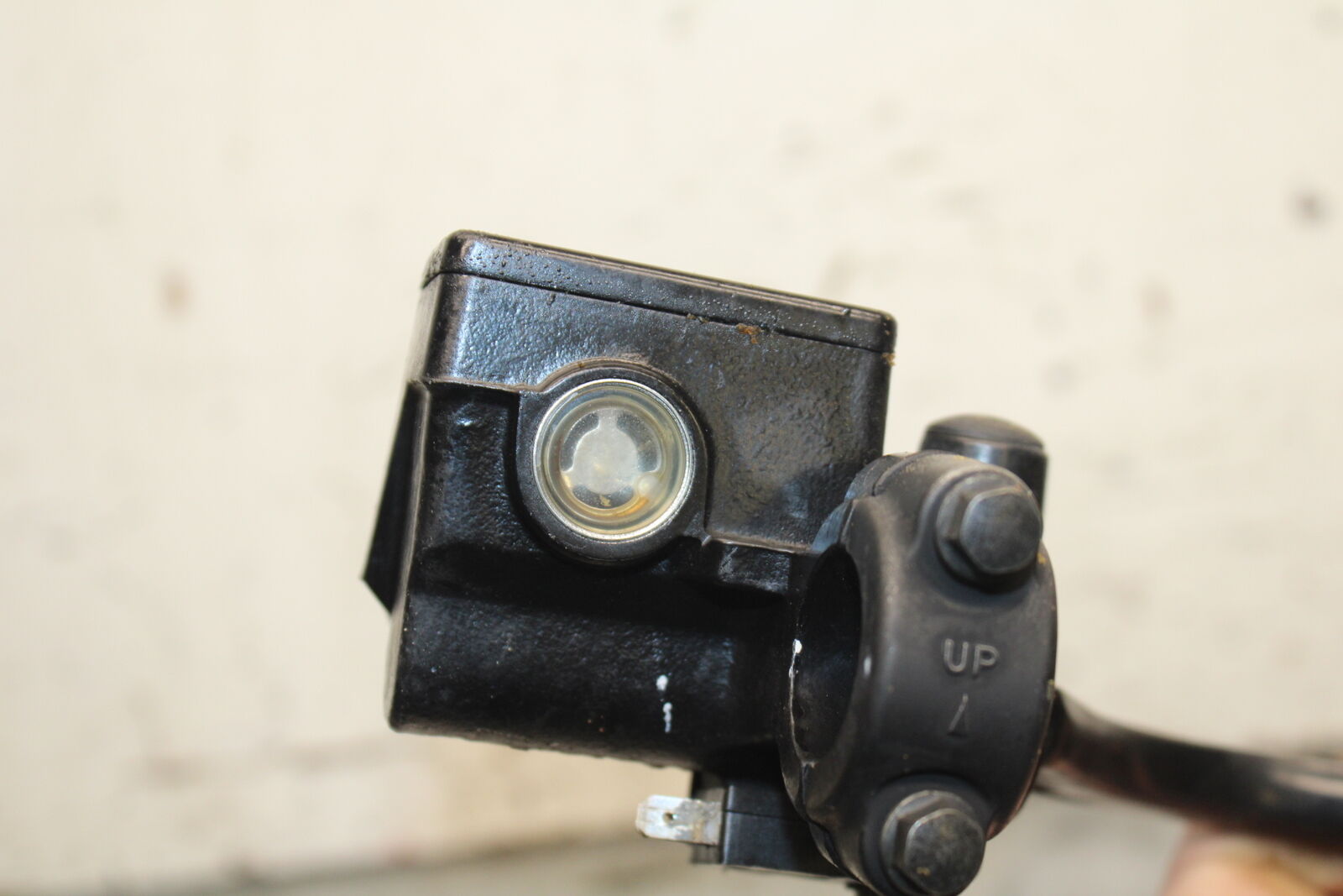 08-12 KAWASAKI NINJA 250R EX250J FRONT BRAKE MASTER CYLINDER w/ LEVER BB111