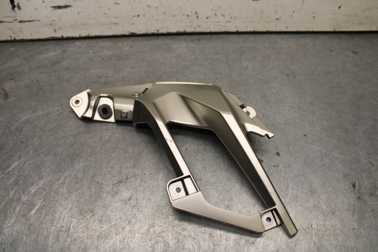 18-23 KAWASAKI NINJA 400 RIGHT INNER FAIRING COWL PANEL TRIM OEM BB660