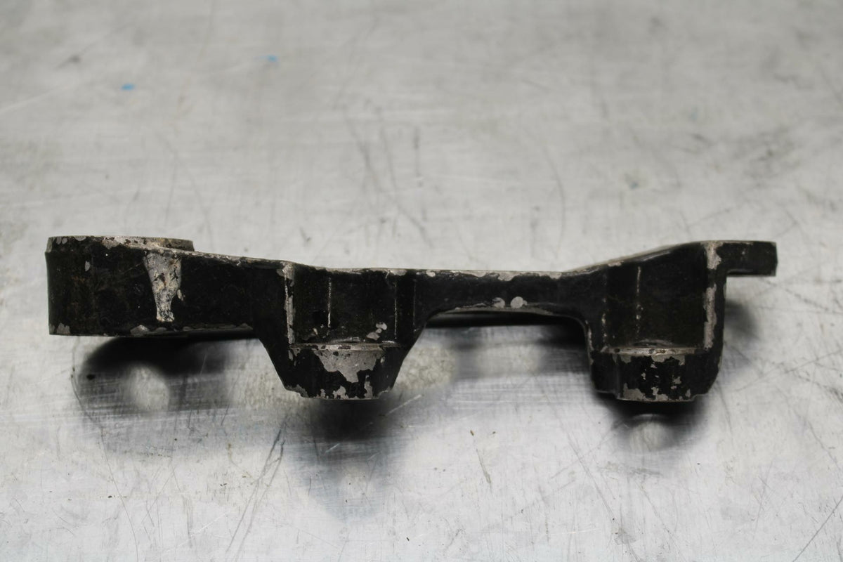 85 YAMAHA RZ500 REAR BRAKE CALIPER HANGER BACK MOUNTING BRACKET BB27 A