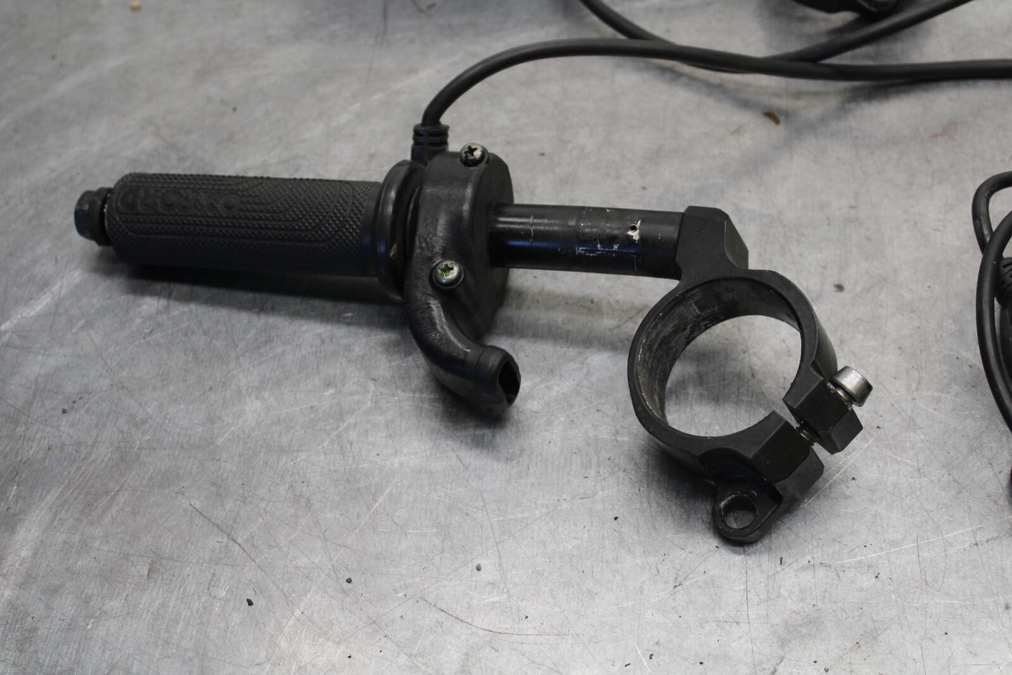 09-12 KAWASAKI NINJA ZX6R LEFT RIGHT CLIP ON PAIR SET 46003-0163 BB656