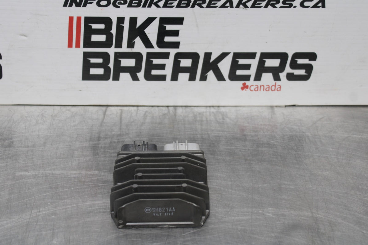 22-25 YAMAHA YZF R7 RECTIFIER VOLTAGE REGULATOR BB850