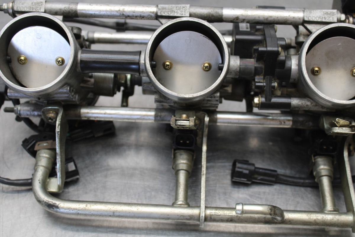 05 TRIUMPH ROCKET III THROTTLE BODY BODIES BB186