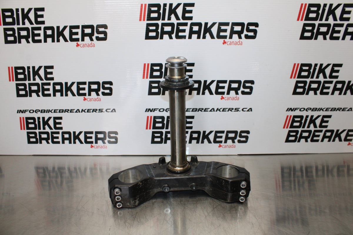 07 KAWASAKI Z1000 FRONT FORKS CLAMP LOWER TRIPLE TREE STEM BB148