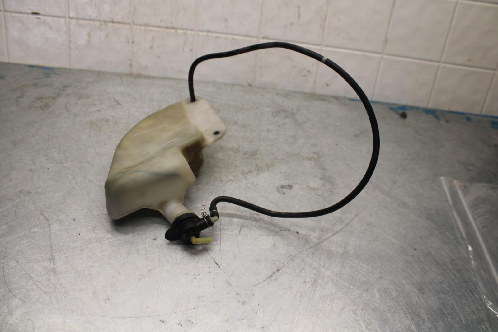 07 YAMAHA YZF R6 2c0 COOLANT WATER TANK RESERVOIR BOTTLE BB423