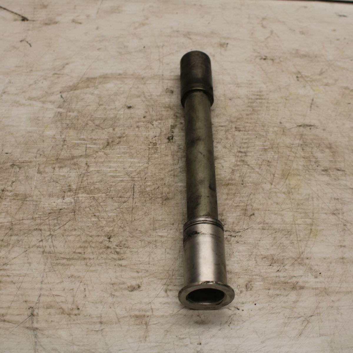 00-07 SUZUKI HAYABUSA FRONT WHEEL RIM AXLE PIVOT BOLT 54711-33E00 BB281