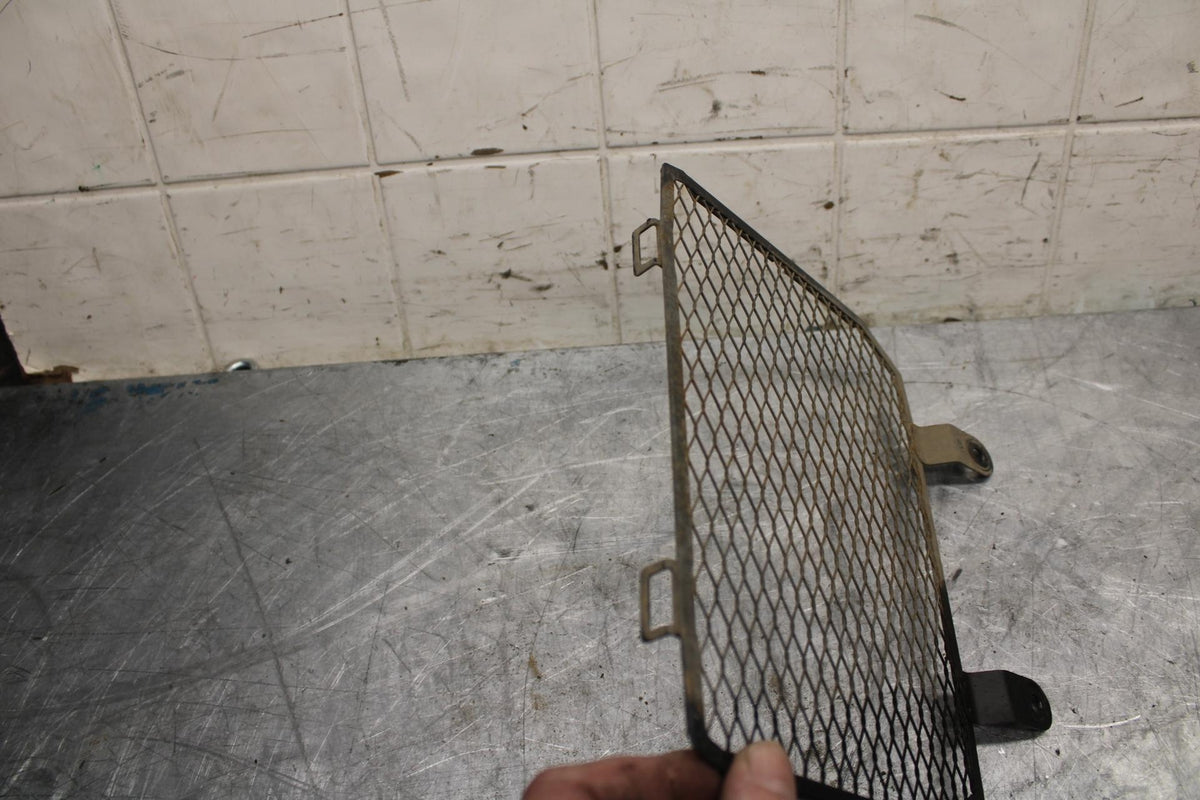 18 YAMAHA YZF R1  OIL COOLER GRILL GUARD BB473