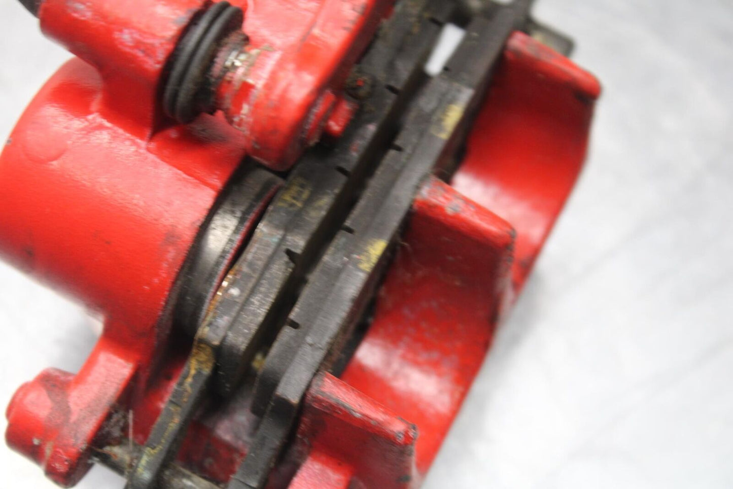 04-09 SUZUKI GS 500 FH GS500F FRONT BRAKE CALIPER BB97