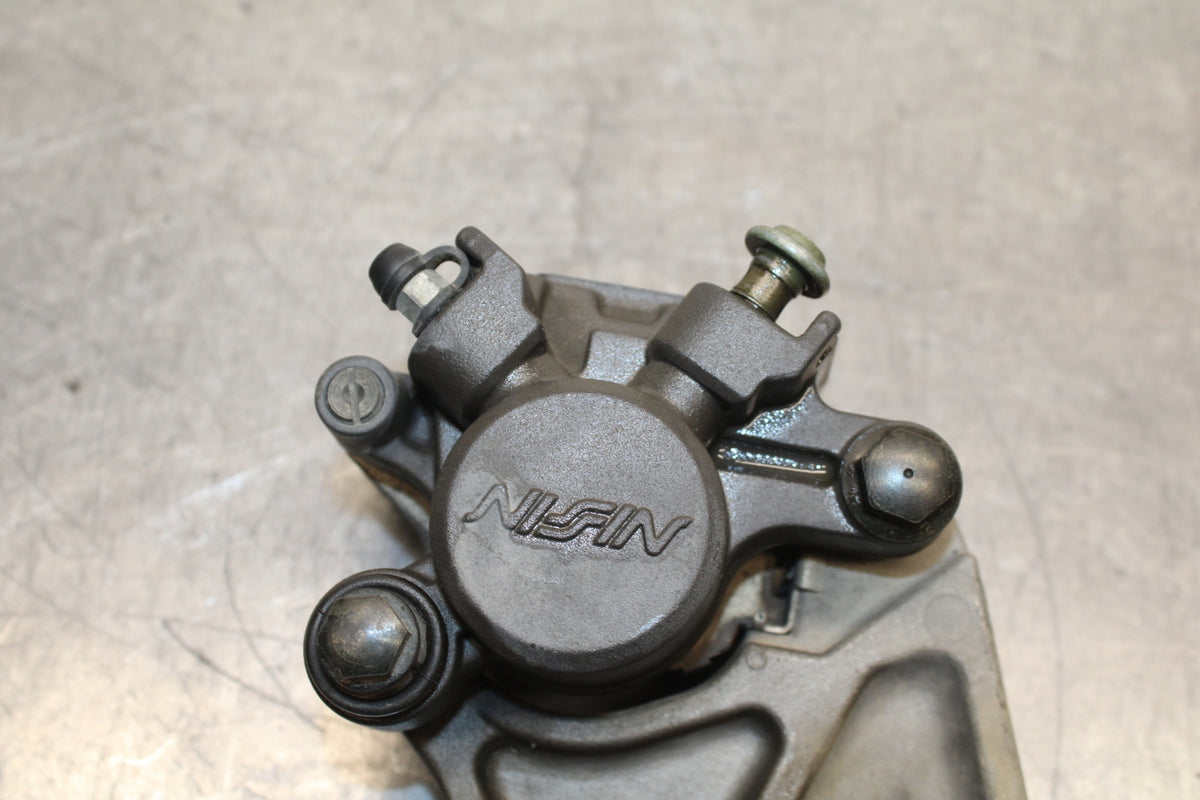 06-07 YAMAHA YZF R6 REAR BACK BRAKE CALIPER W MOUNT BRACKET BB742