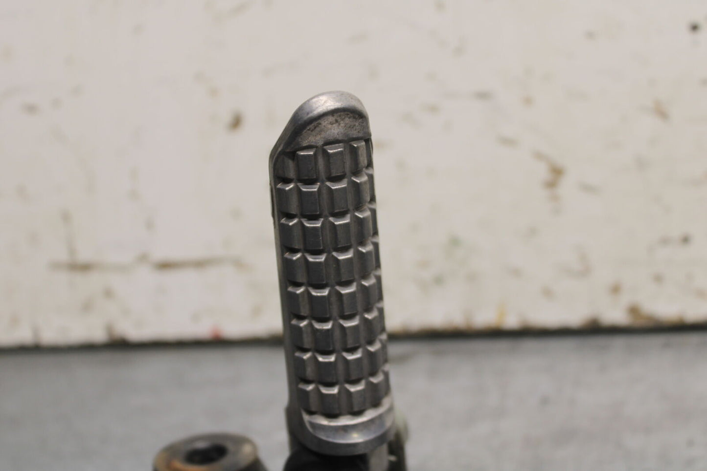 08-12 KAWASAKI NINJA 250R EX250J REAR BACK PASSENGER PEG SET PAIR BB111