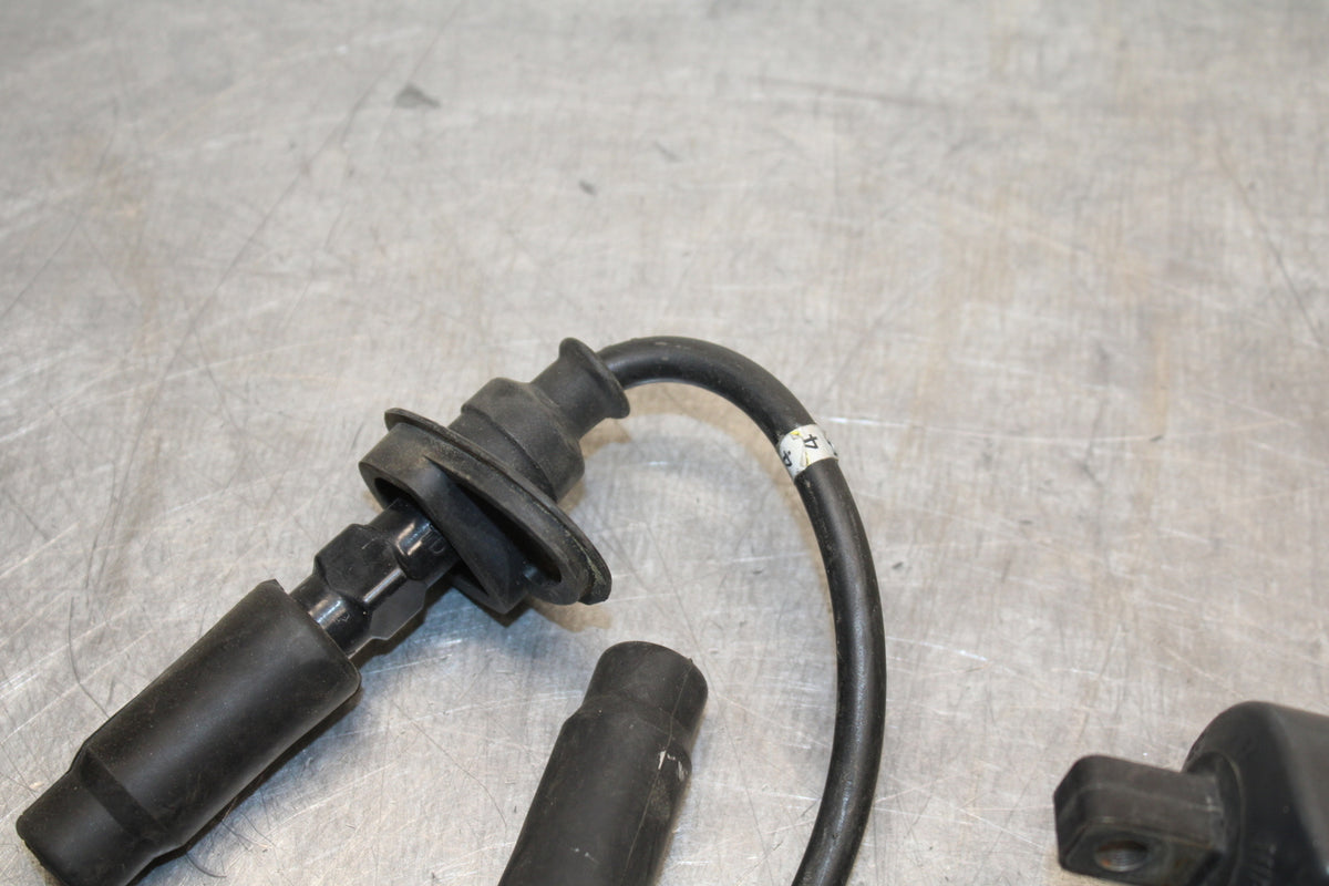 78 SUZUKI GS550E IGNITION COILS COIL SPARK PLUG CAPS BB133