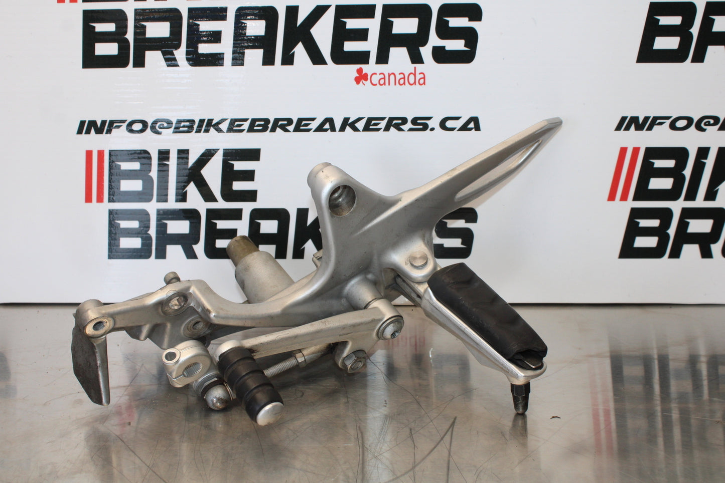 06-12 BMW F800ST LEFT REARSET REAR SET FOOT PEG W SHIFTER BB144