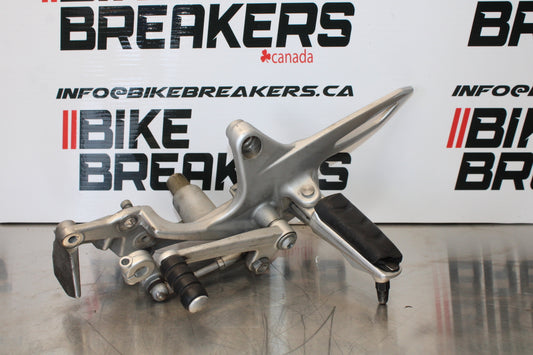 06-12 BMW F800ST LEFT REARSET REAR SET FOOT PEG W SHIFTER BB144