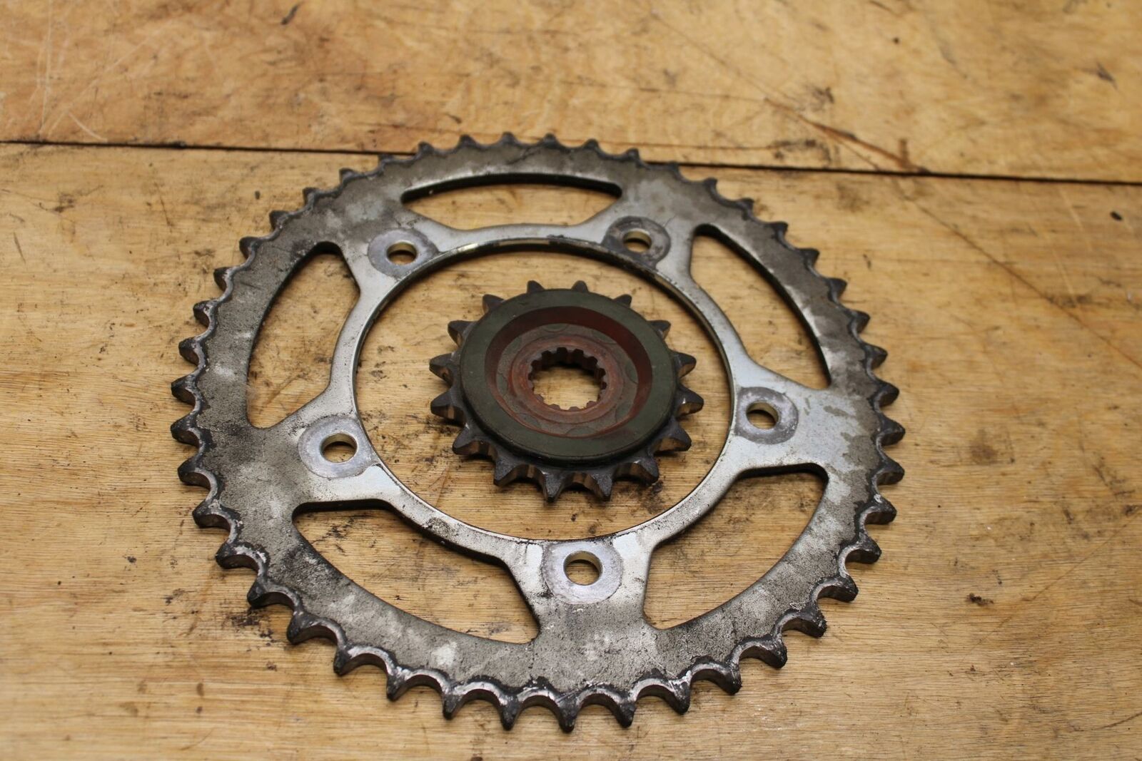 04-05 SUZUKI GSXR600 FRONT & REAR SPROCKET  BB329
