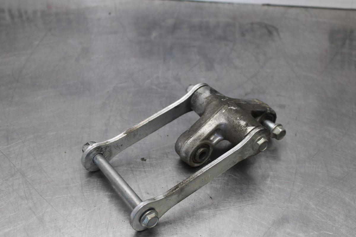 07 SUZUKI BOULEVARD M50 REAR BACK SHOCK LINK DOG BONE BB897