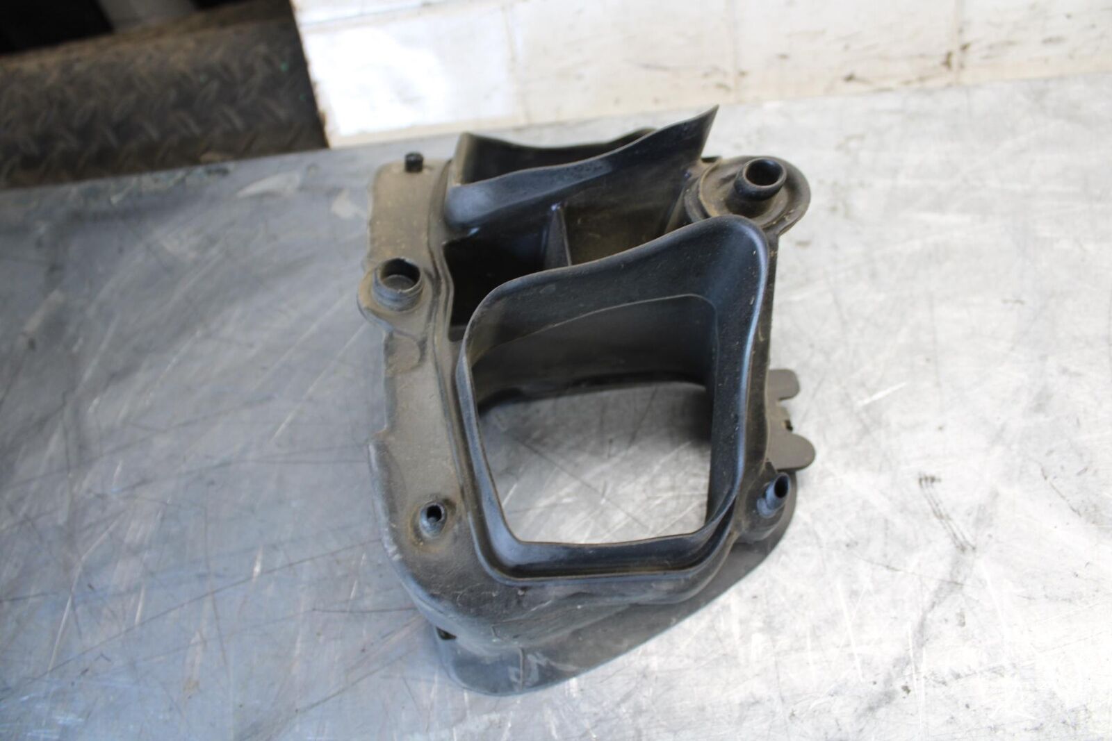 2011 Honda CBR600RR RAM AIR INTAKE TUBE DUCT GASKET SEAL RUBBER BB520