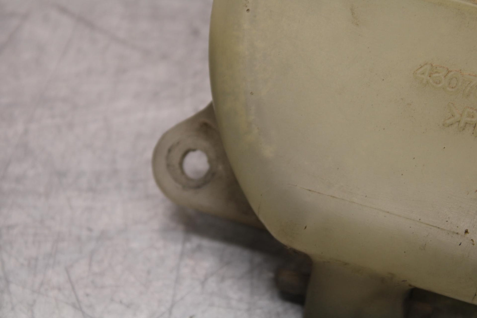 2006 Kawasaki Vulcan 900 VN900B Classic COOLANT WATER TANK RESERVOIR  BB585