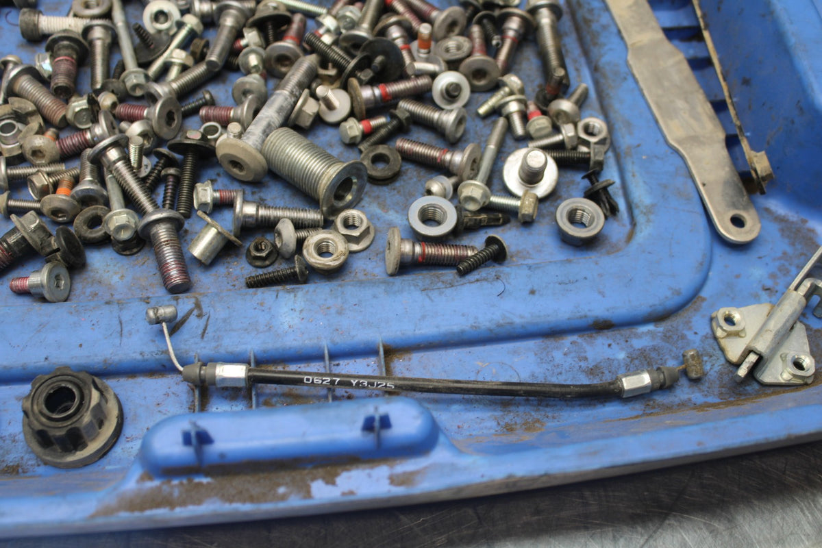 24 KAWASAKI NINJA ZX6R ZX636 ABS 40TH ANNIVERSARY MOUNTING BOLTS SCREWS BB911