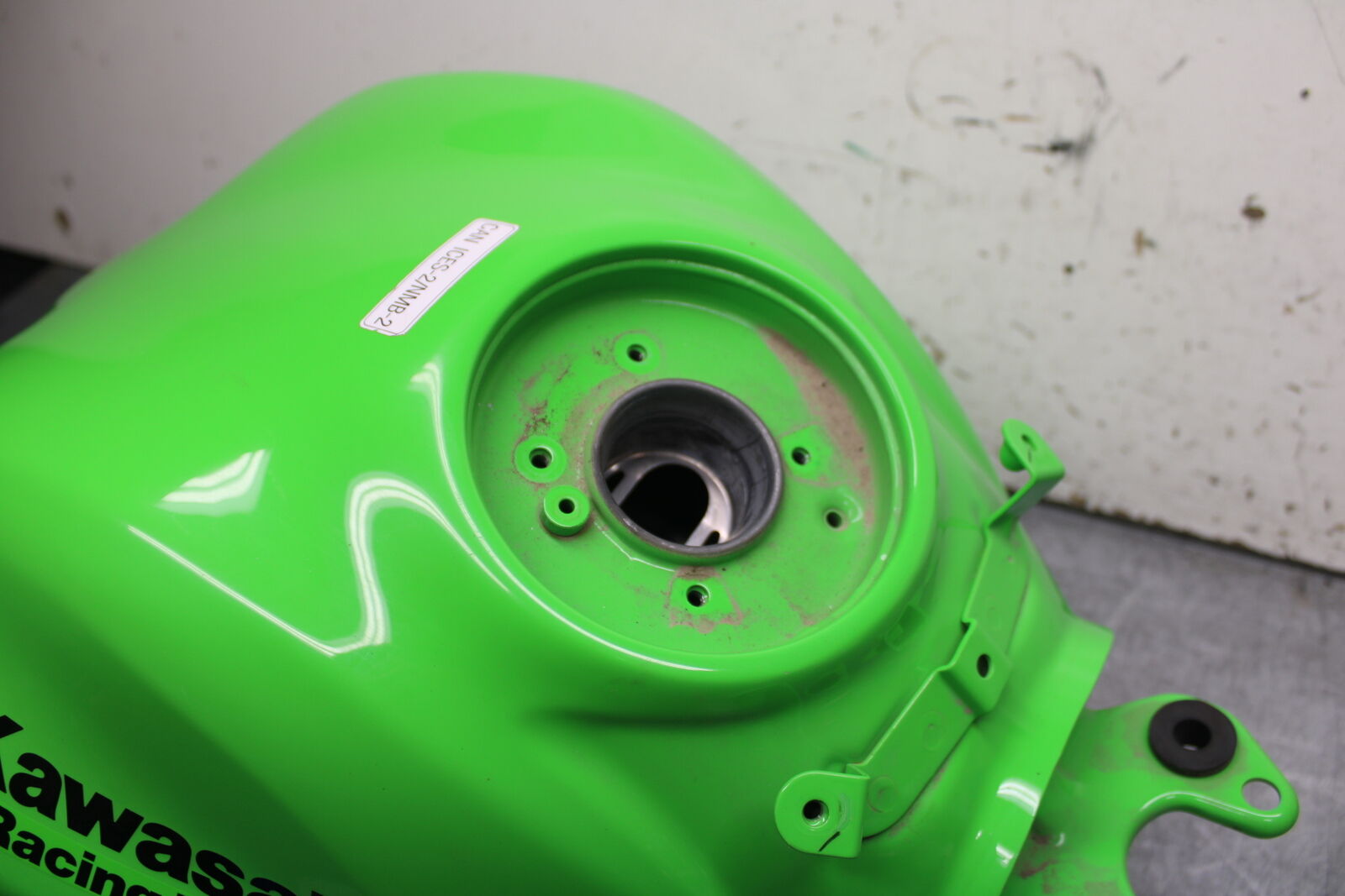 18-24 KAWASAKI NINJA 650 GAS TANK FUEL CELL PETROL RESERVOIR BB725