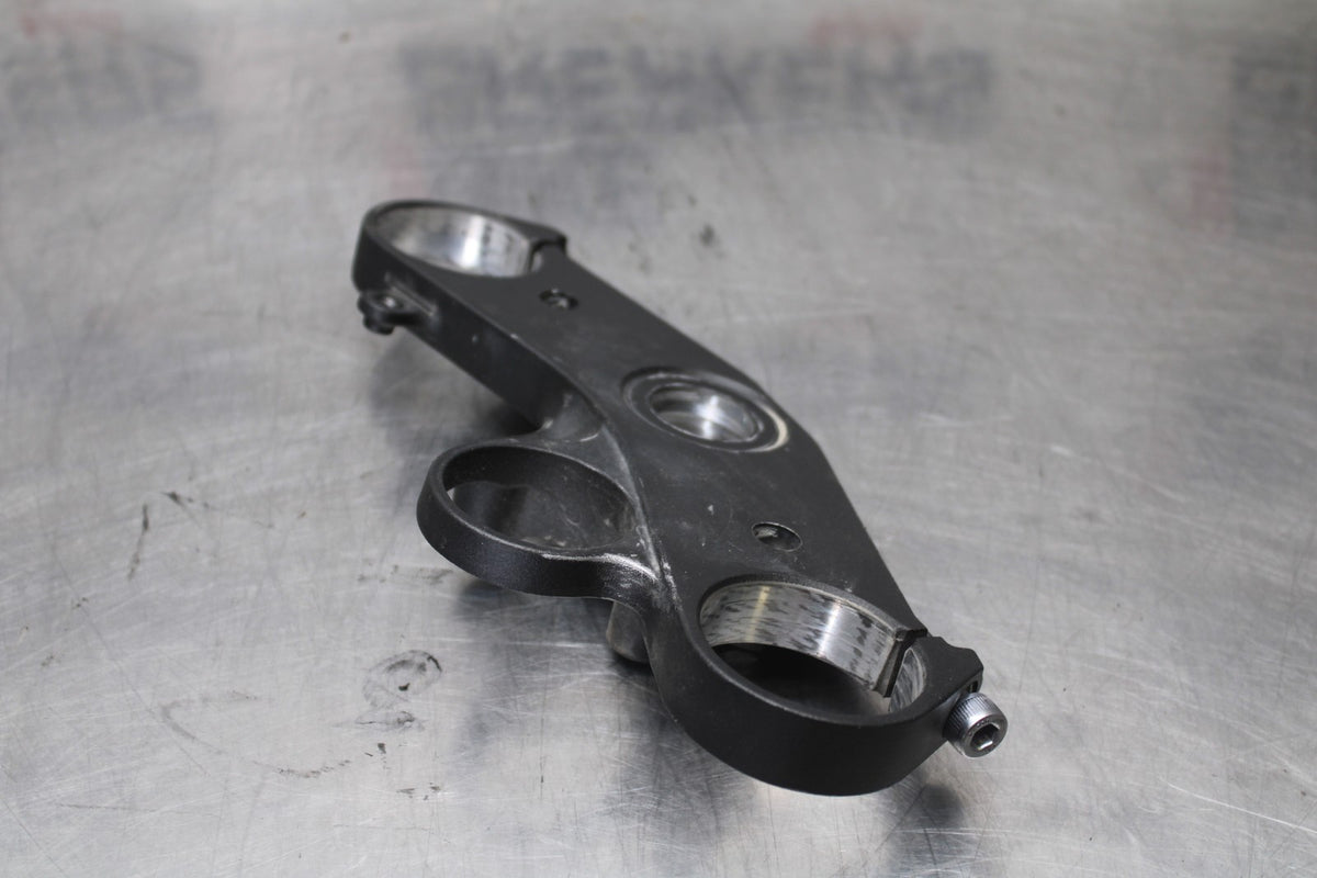 17 YAMAHA YZF R6 FORKS UPPER TRIPLE TREE CLAMP BB922