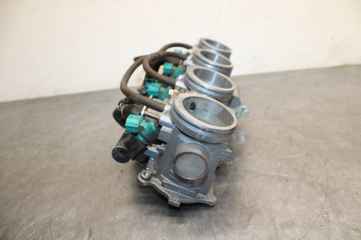 10-11 HONDA CBR1000RR MAIN FUEL INJECTORS / THROTTLE BODIES BB128
