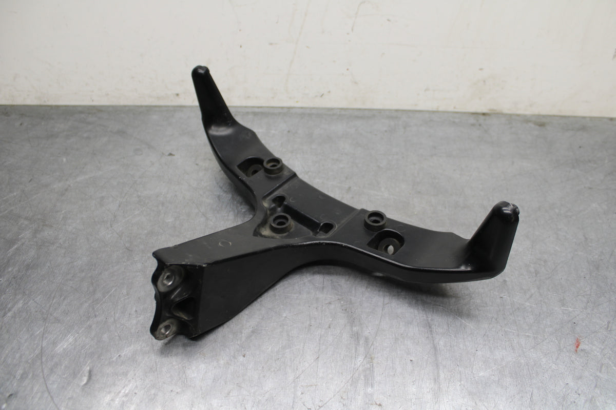 03-04 HONDA CBR600RR UPPER FAIRING MIRROR GAUGES STAY BRACKET BB127