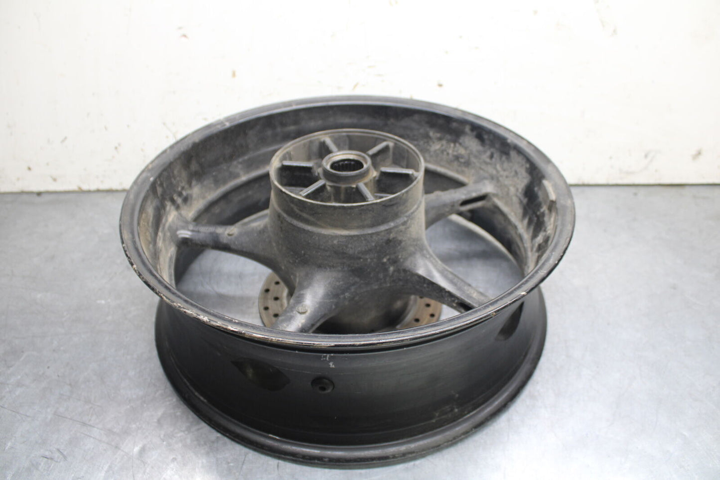 06-07 YAMAHA YZF R6 REAR WHEEL BACK RIM AND ROTOR BB742