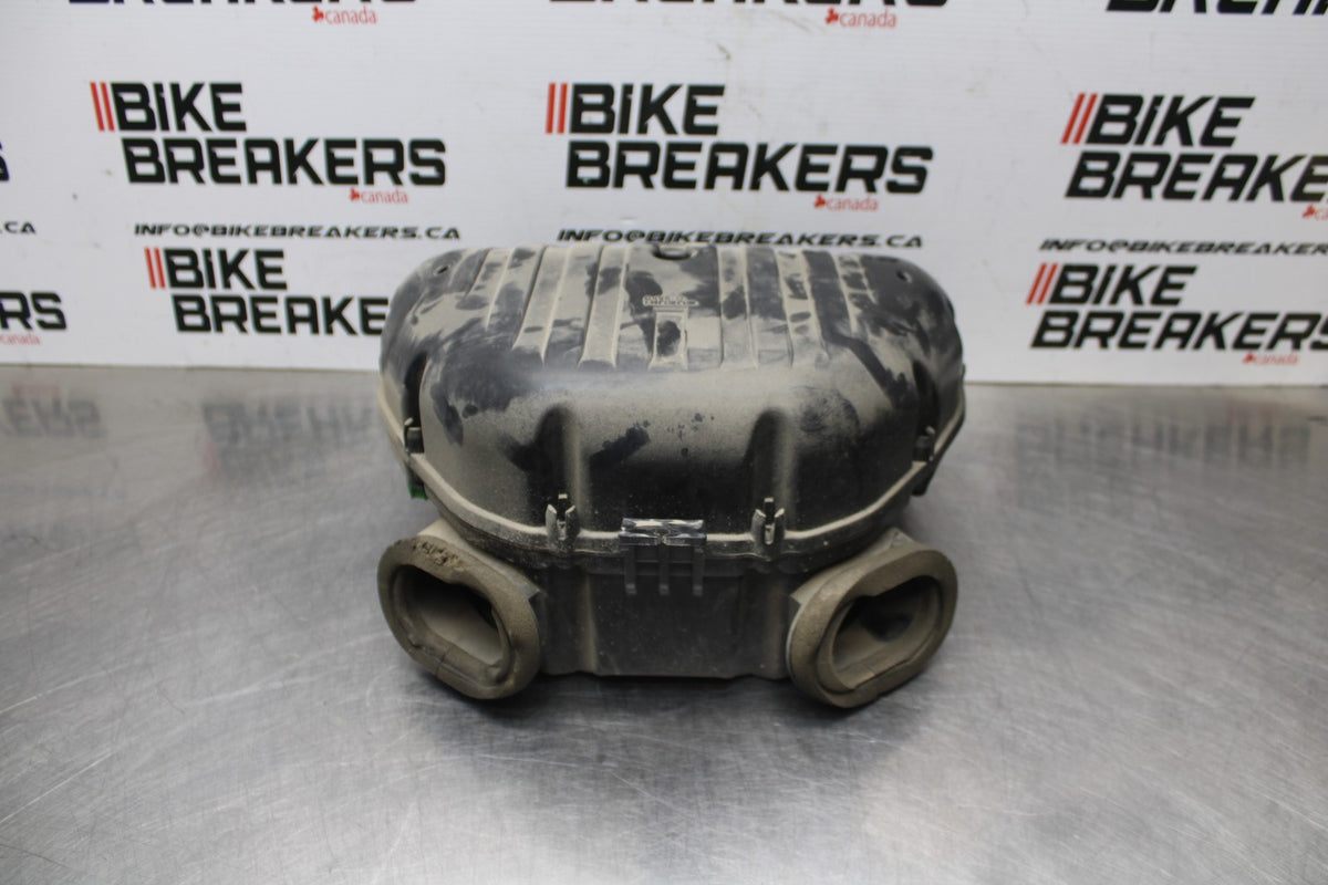 01-03 SUZUKI GSXR600 AIRBOX AIR INTAKE FILTER BOX BB841