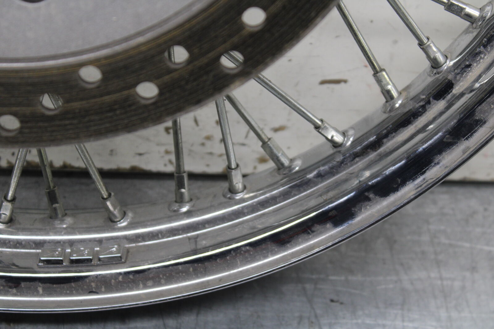10-13 HONDA SHADOW RS 750 VT750RS FRONT WHEEL AND BRAKE DISC ROTOR BB718