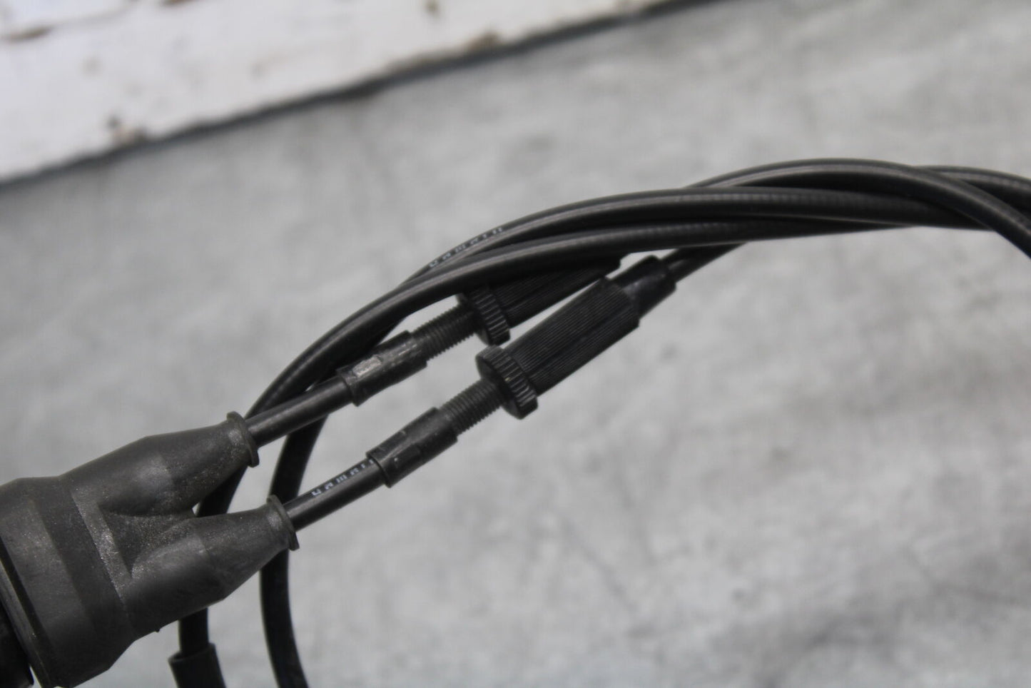 09-12 KAWASAKI NINJA ZX6R THROTTLE CABLE LINE HOUSING GUIDE BB698