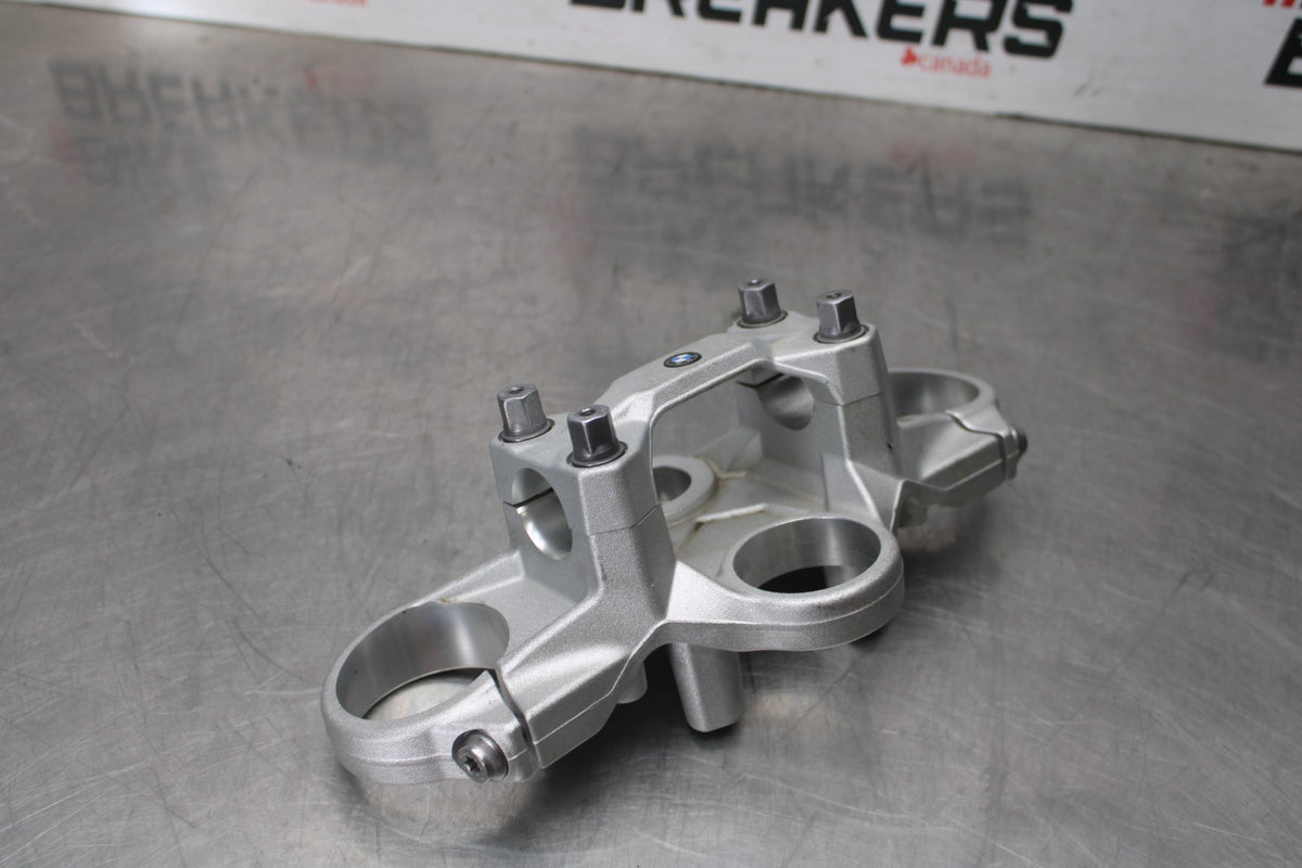 20-23 BMW F900R FORKS UPPER TRIPLE TREE CLAMP BB923