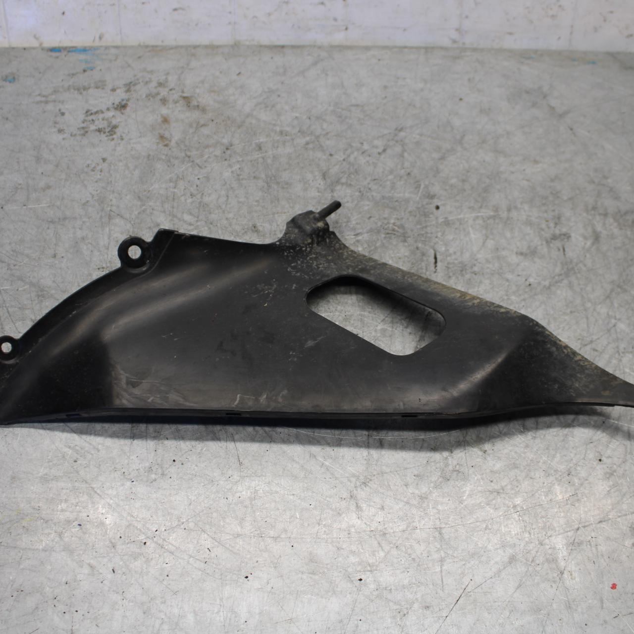 08-10 SUZUKI GSXR600 RIGHT INNER FAIRING COWL PANEL TRIM OEM BB430