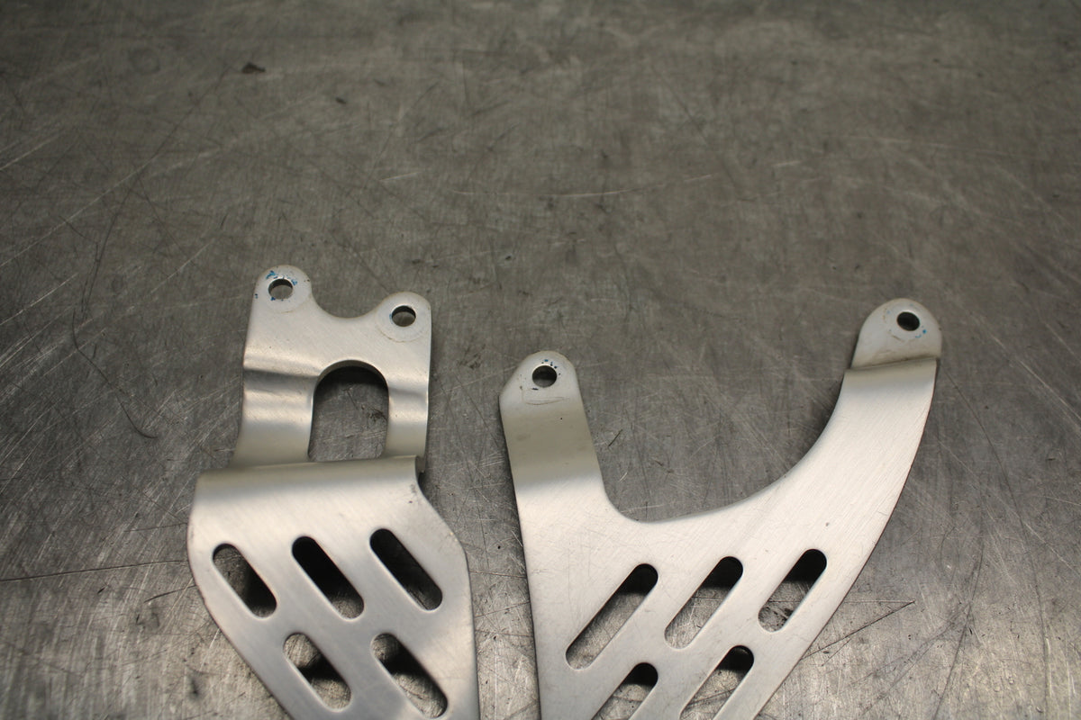 03-05 YAMAHA YZF R6  REARSET REAR SET HEEL GUARD COVER SET BB132