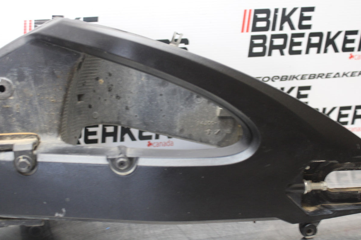 11-22 SUZUKI GSXR 600  REAR SWINGARM BACK SUSPENSION SWING ARM BB193