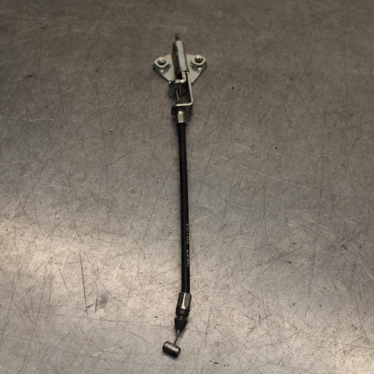 21 KAWASAKI NINJA ZX6R REAR PASSENGER SEAT LATCH LOCK ASSEMBLY BB647